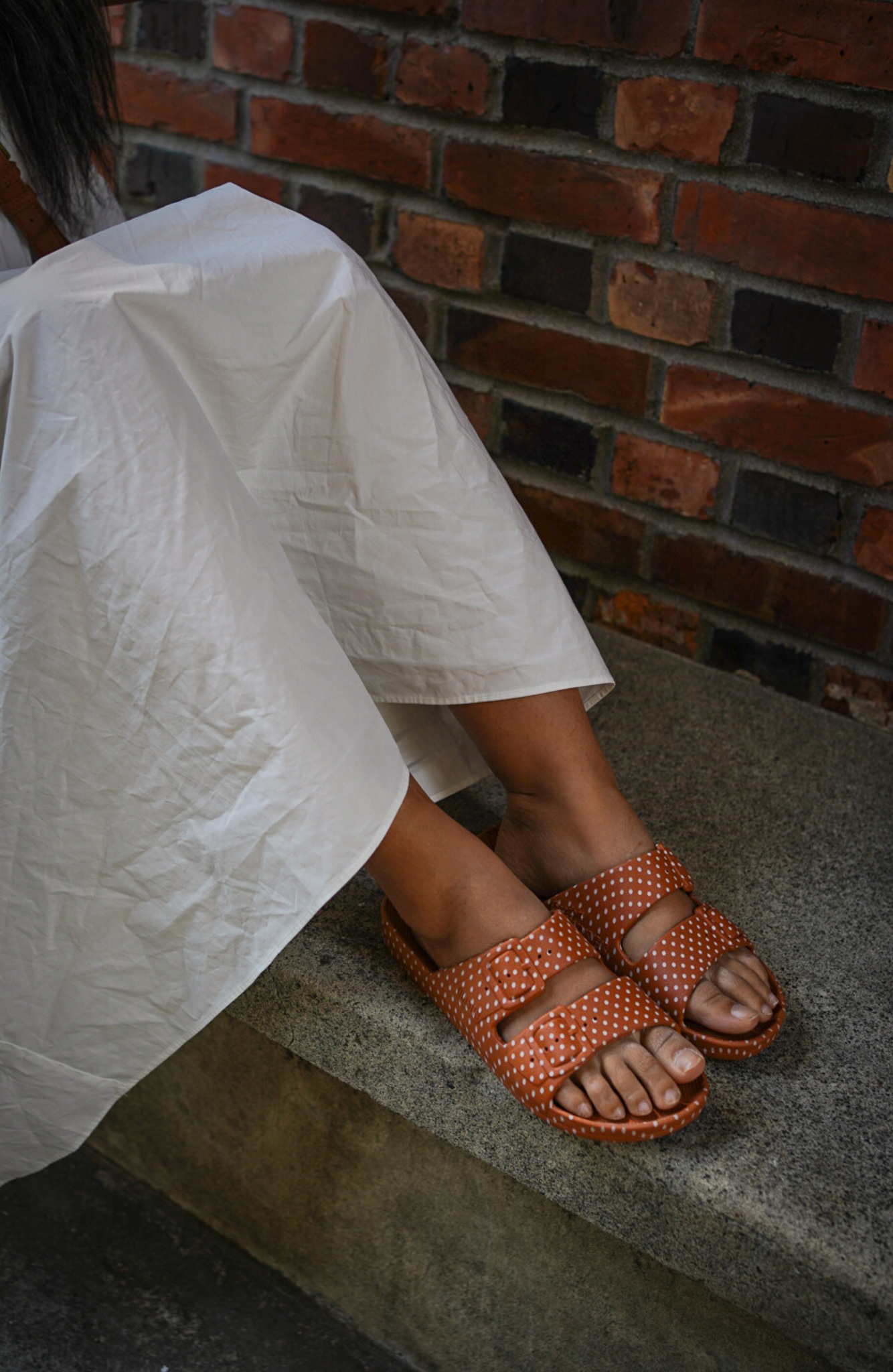 Freedom Moses Dots Stone Toffee Two Band Sandals Review