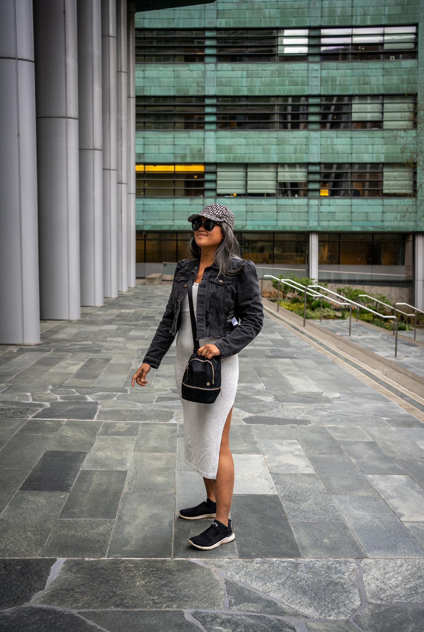 Monochrome Spring Outfit lululemon APL Quay Balmain Fabletics Mono B -19