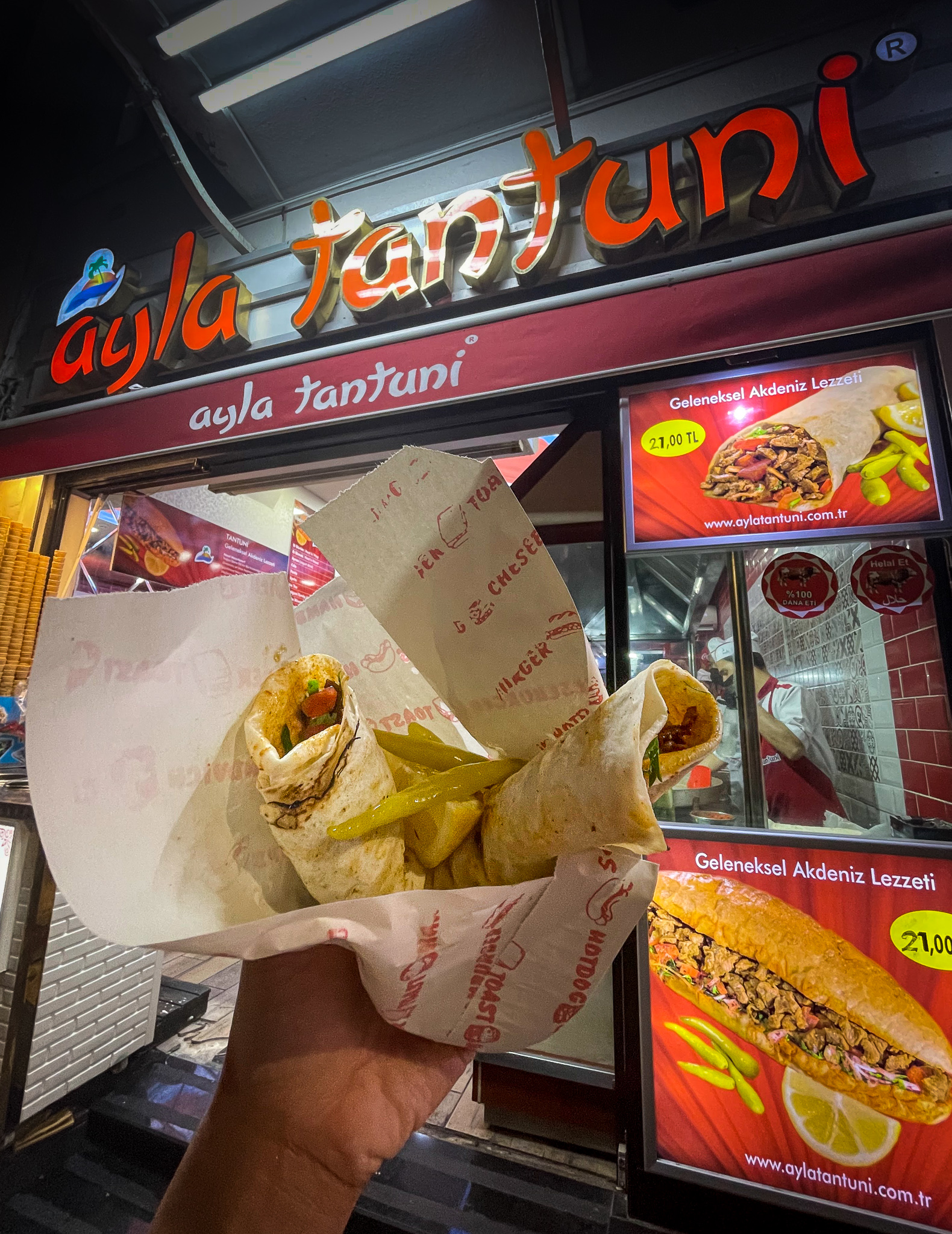 Ayla Tantuni Durum meat wrap Istanbul street food Turkey