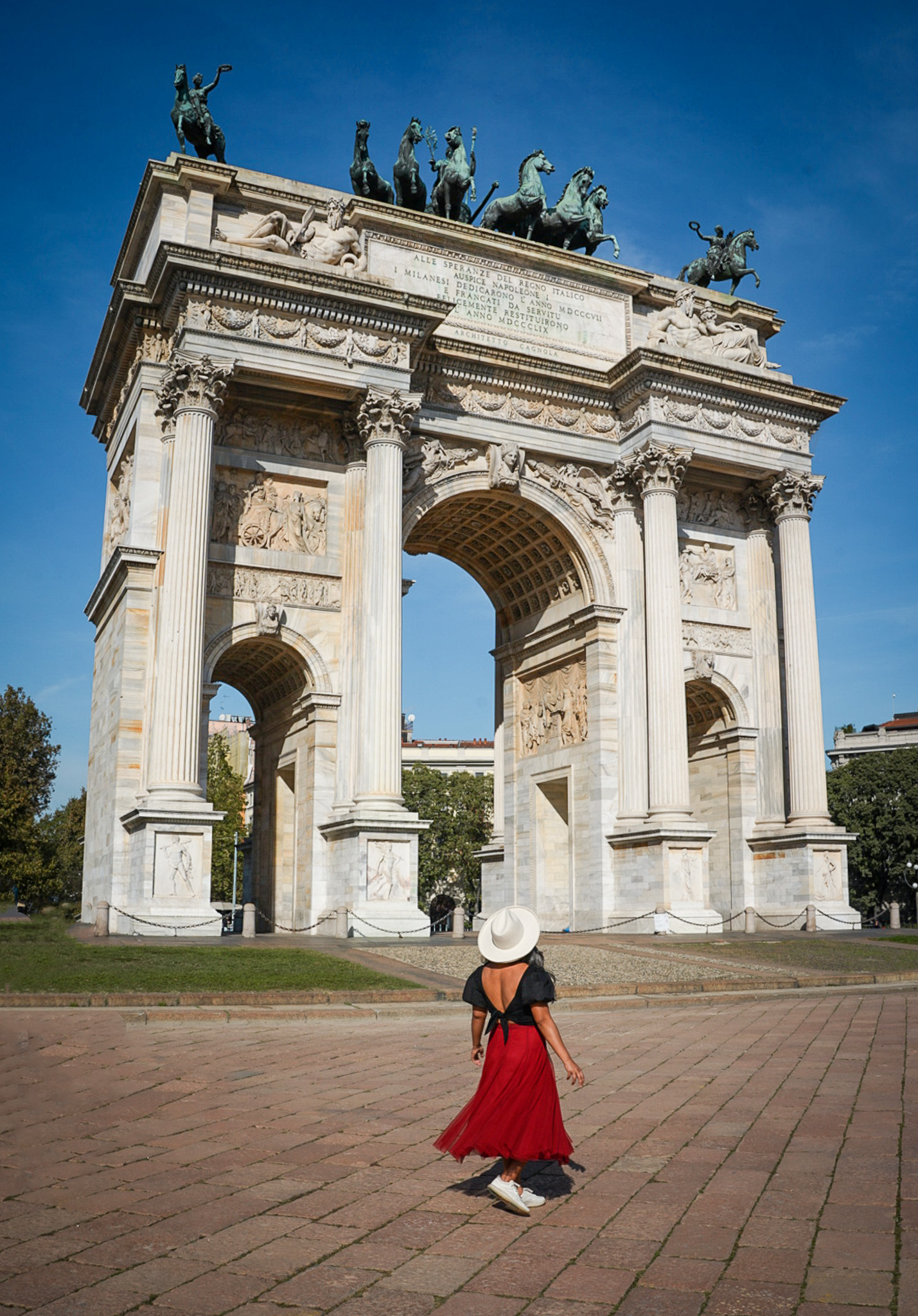 Arco della Pace Milan Italy Chicwish Gigi Pip Maude Hat Anthropologie Top