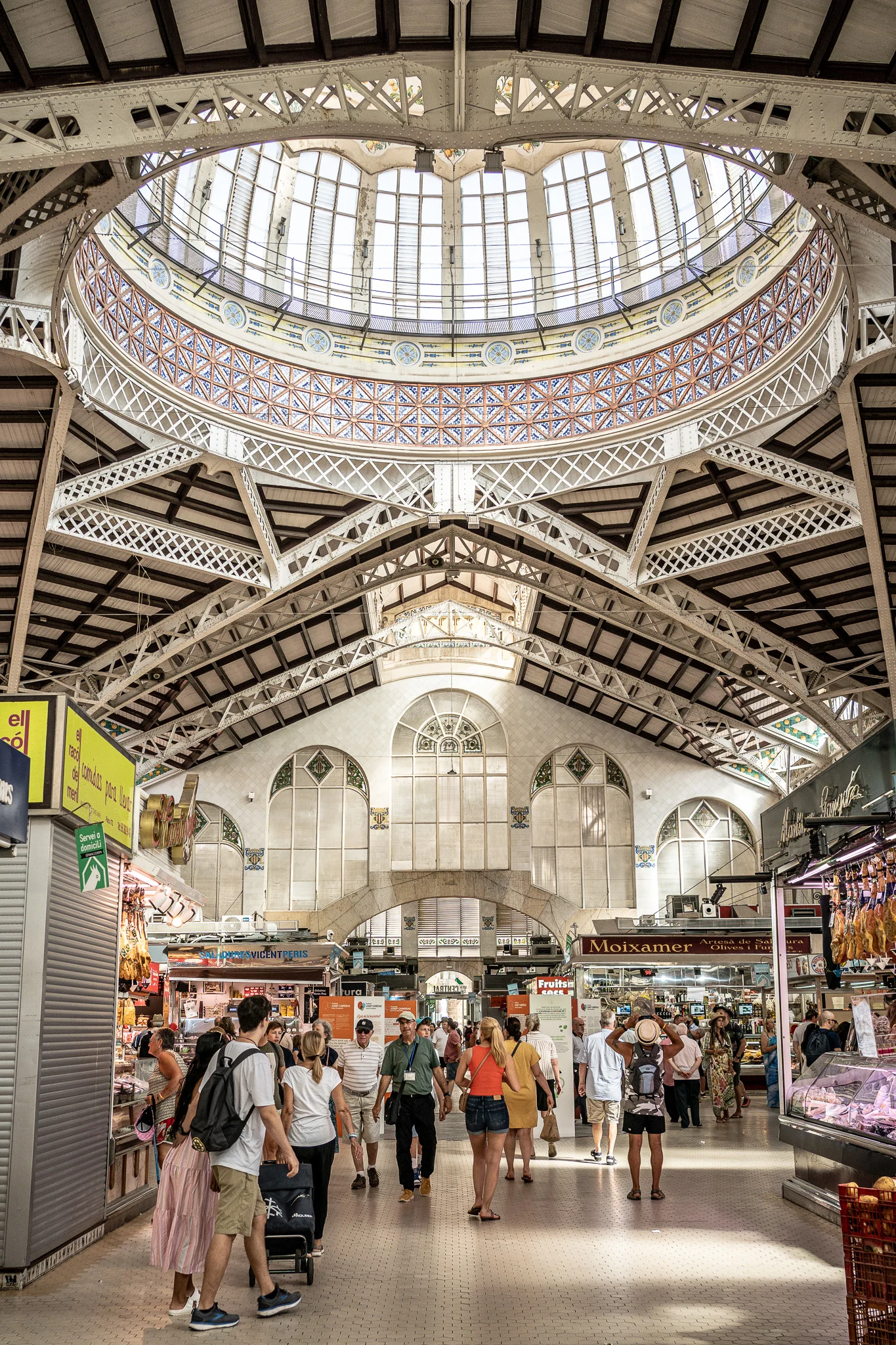 interior Mercado Central Valencia Spain