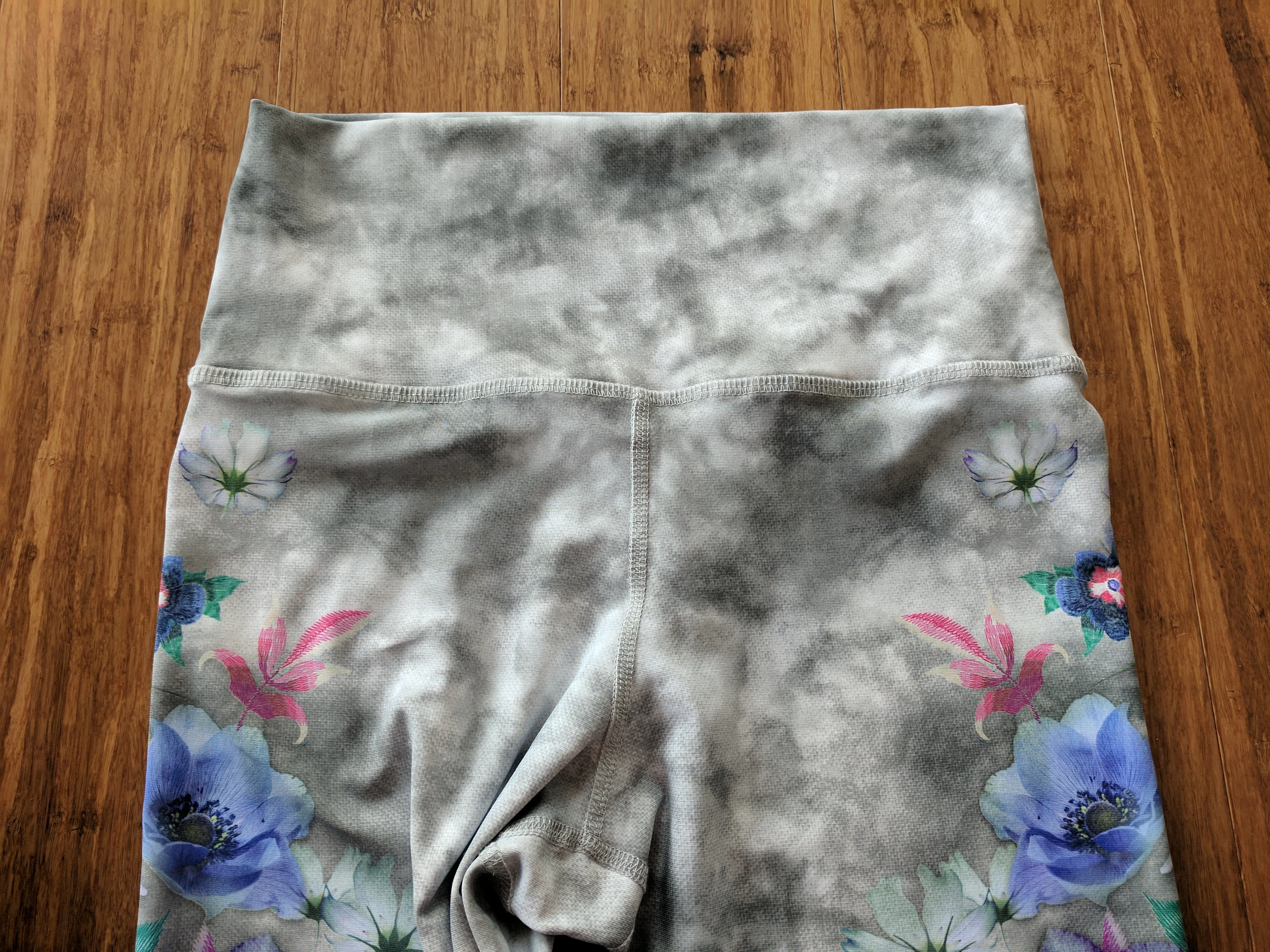 🧓🏼MT Evolution and Creation floral Capri leggings