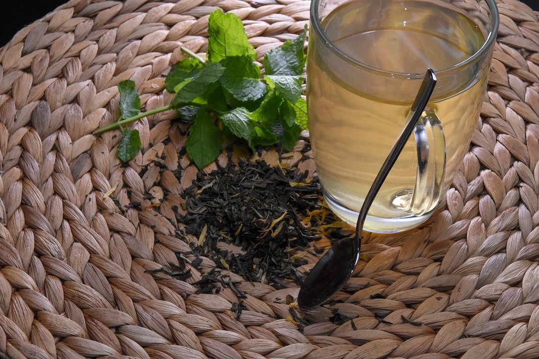 Reasons You Should Be Drinking Loose Leaf Tea