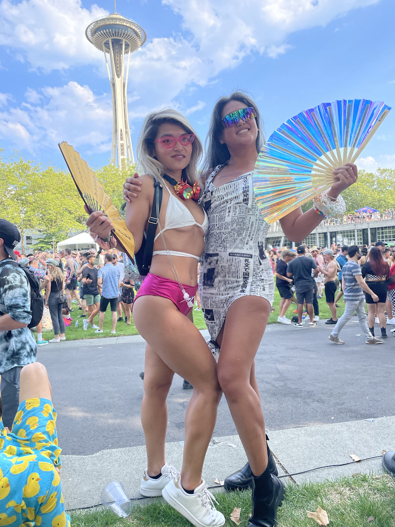 What to Wear to a Rave Festival - Schimiggy Reviews